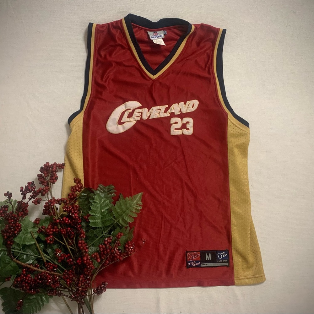 Cleveland Basketball Jersey: No Name on Back